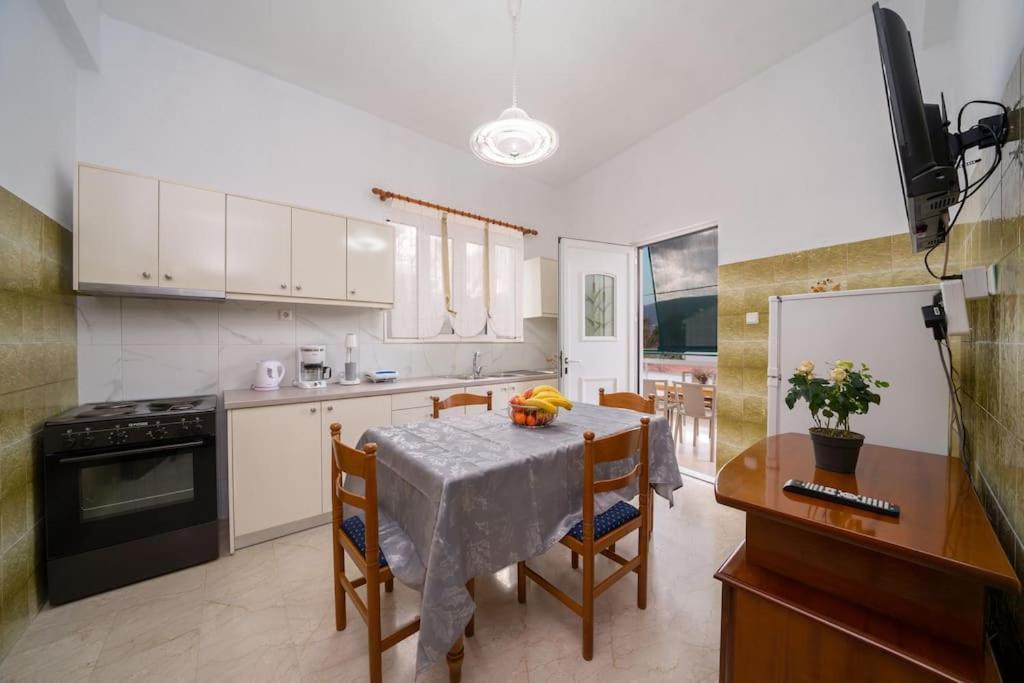 Vasilakis Apartment サミ エクステリア 写真